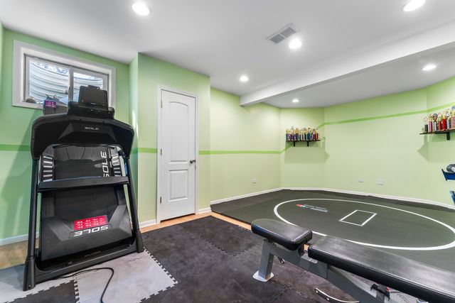 3506 Harvest Court, Island Lake, IL 60042