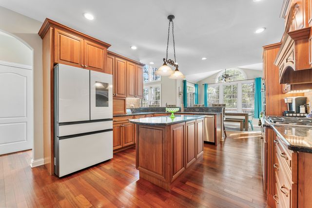 3506 Harvest Court, Island Lake, IL 60042