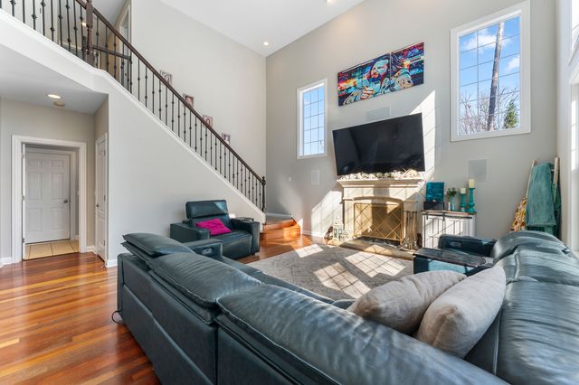 3506 Harvest Court, Island Lake, IL 60042