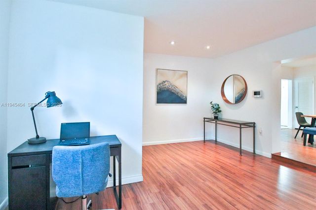 14325 NE 8th Ave, North Miami, FL 33161