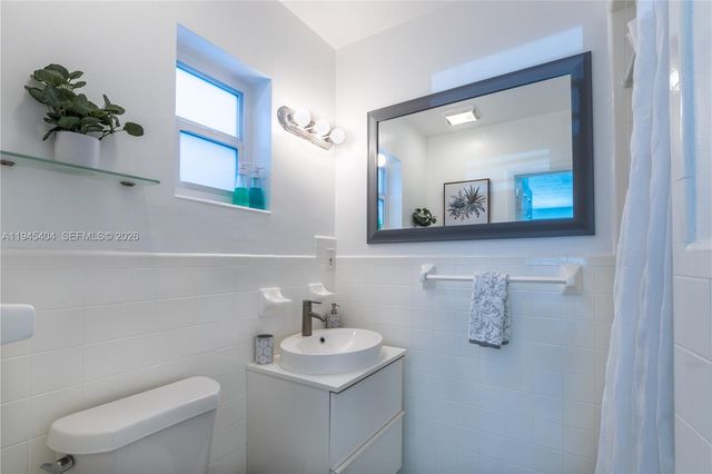 14325 NE 8th Ave, North Miami, FL 33161