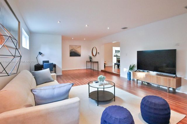 14325 NE 8th Ave, North Miami, FL 33161