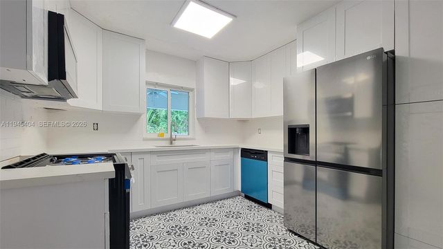 14325 NE 8th Ave, North Miami, FL 33161