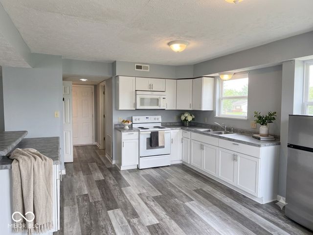 2828 RAND Lane, Anderson, IN 46013