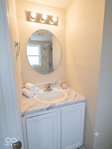 2828 RAND Lane, Anderson, IN 46013