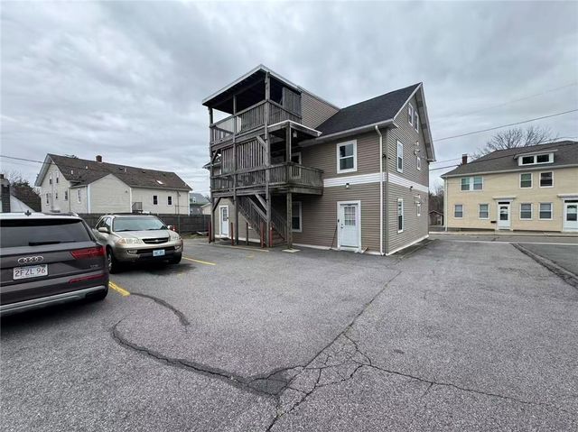 5 Penta Street 201, West Warwick, RI 02893