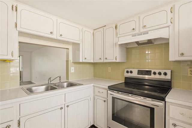 4217 REDCLIFF PLACE 4217, New Port Richey, FL 34652