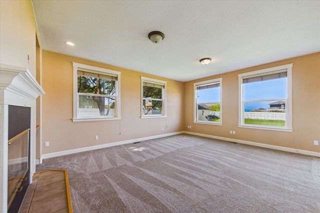 2910 Springer Drive, Mckinleyville, CA 95519