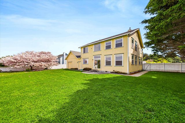 2910 Springer Drive, Mckinleyville, CA 95519