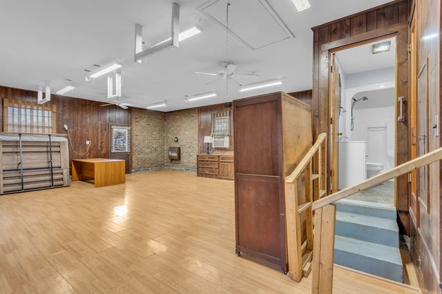 105 Lynn Dr, Columbia, TN 38401