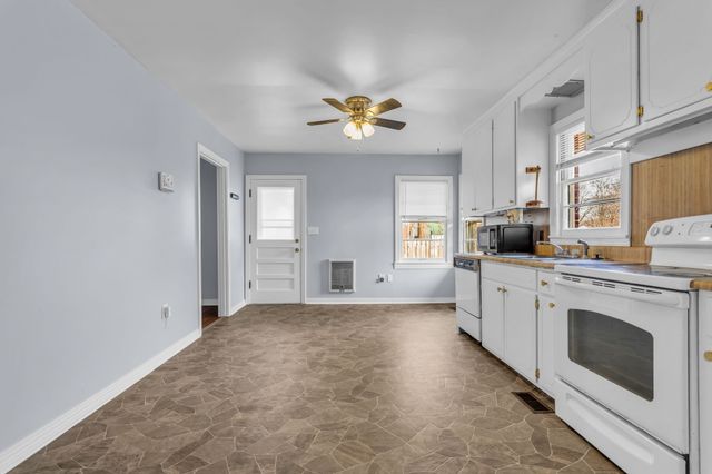 105 Lynn Dr, Columbia, TN 38401