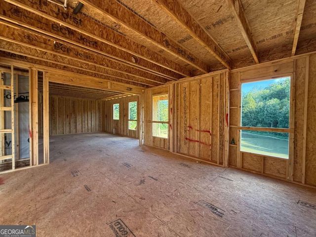 24 Madison Lane, Adairsville, GA 30103