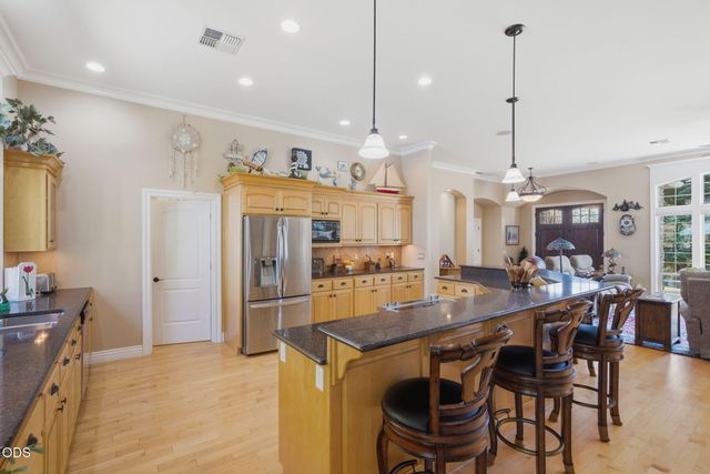 212 Isabella Lane, Grants Pass, OR 97526
