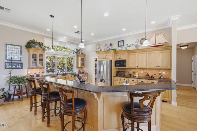212 Isabella Lane, Grants Pass, OR 97526