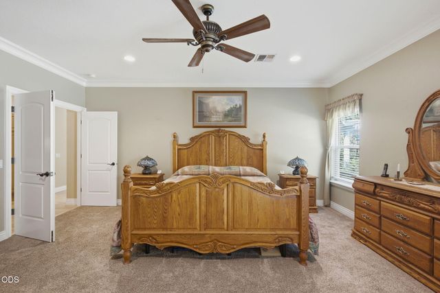 212 Isabella Lane, Grants Pass, OR 97526