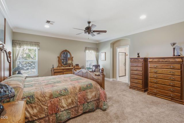 212 Isabella Lane, Grants Pass, OR 97526