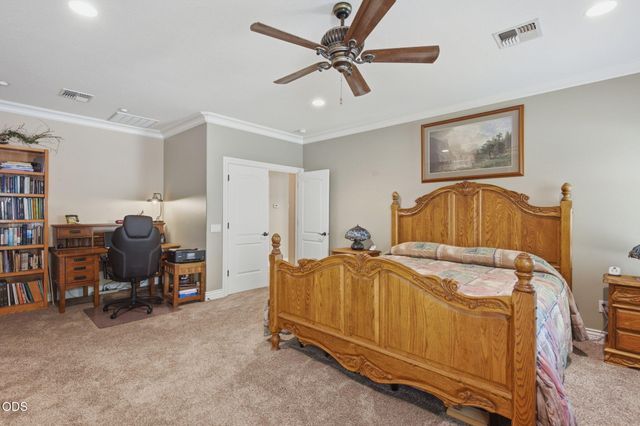 212 Isabella Lane, Grants Pass, OR 97526