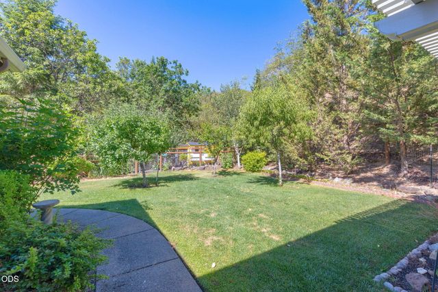 212 Isabella Lane, Grants Pass, OR 97526