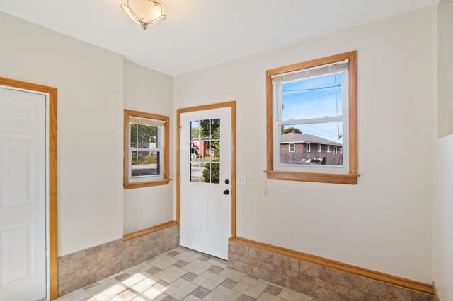 27 Ritter Street, Nashua, NH 03060