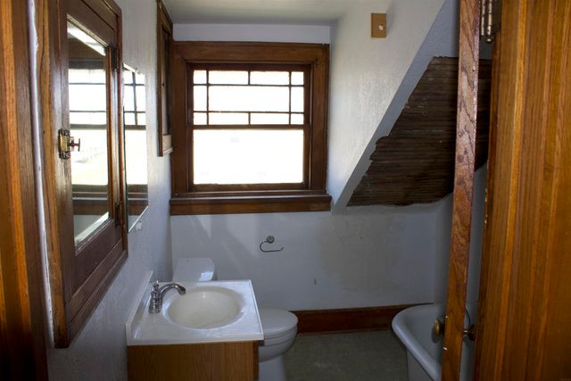 713 S Adams Street, Wellsburg, IA 50680