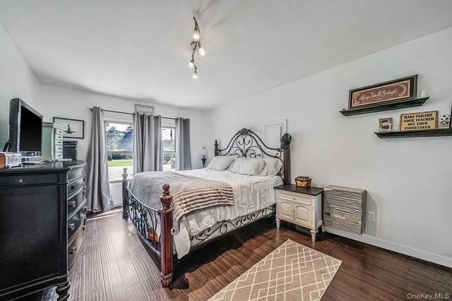 37 Main Avenue, Mastic, NY 11950