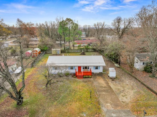 438 Glenstone Drive, Mountain Home, AR 72653