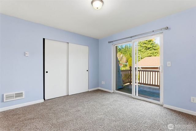 193 Jensen Lane N, Eatonville, WA 98328