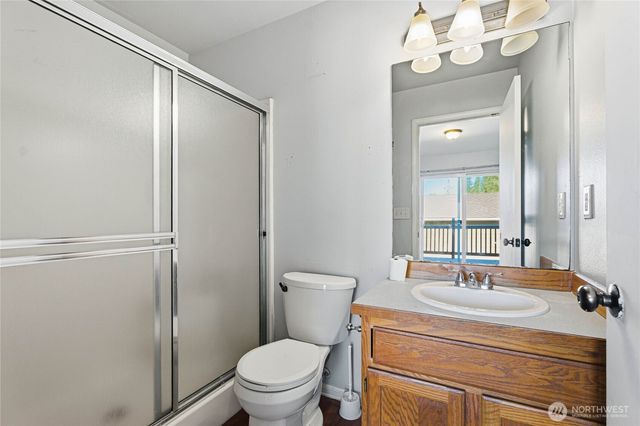 193 Jensen Lane N, Eatonville, WA 98328