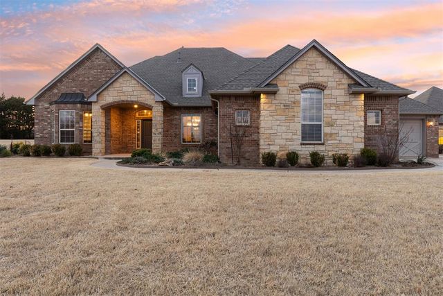7351 Falcon Ridge, Edmond, OK 73034