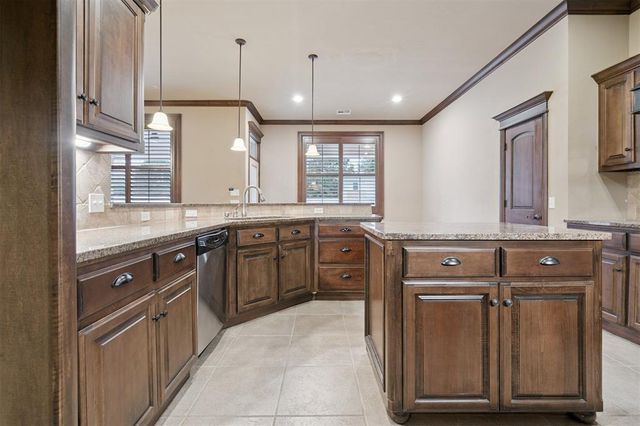 7351 Falcon Ridge, Edmond, OK 73034