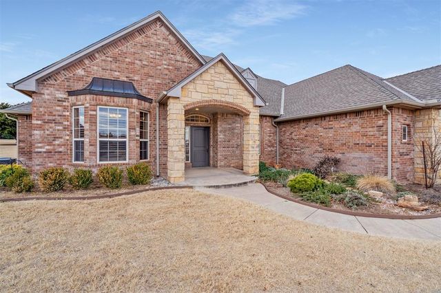 7351 Falcon Ridge, Edmond, OK 73034