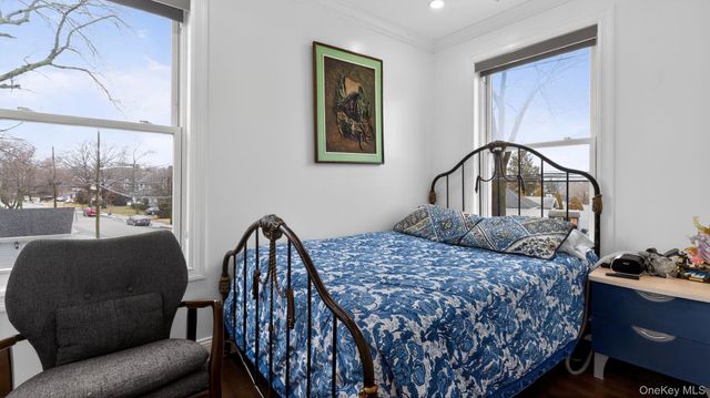 175 Hempstead Avenue, Lynbrook, NY 11563