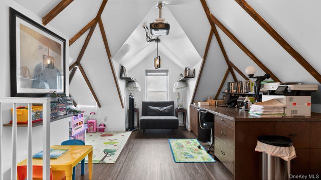 175 Hempstead Avenue, Lynbrook, NY 11563