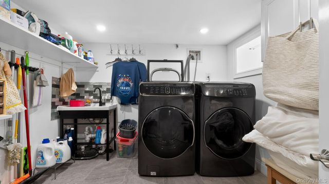 175 Hempstead Avenue, Lynbrook, NY 11563