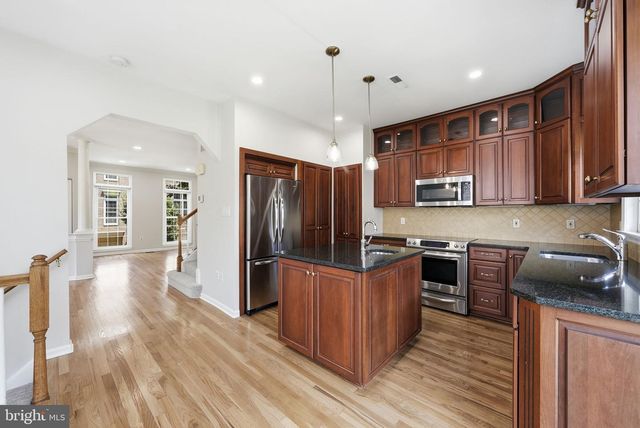 1922 N DANIEL ST, Arlington, VA 22201