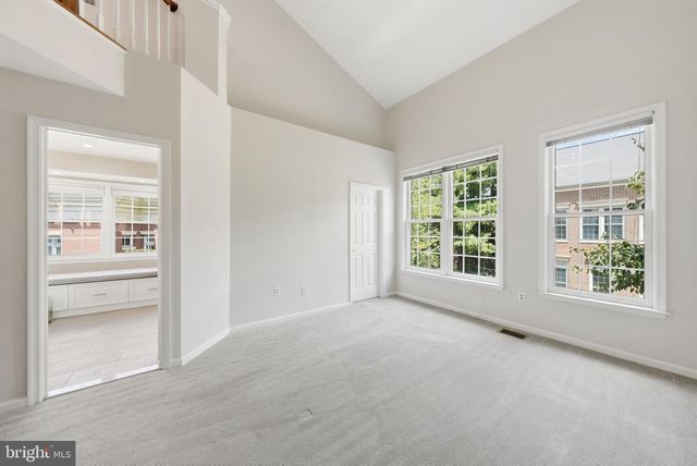 1922 N DANIEL ST, Arlington, VA 22201