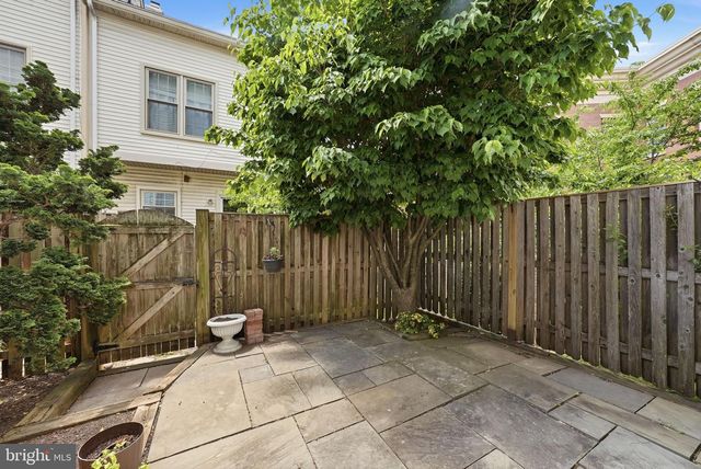 1922 N DANIEL ST, Arlington, VA 22201