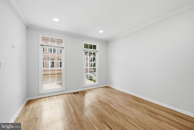 1922 N DANIEL ST, Arlington, VA 22201