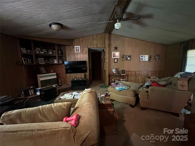 204 Long Street, Marion, NC 28752