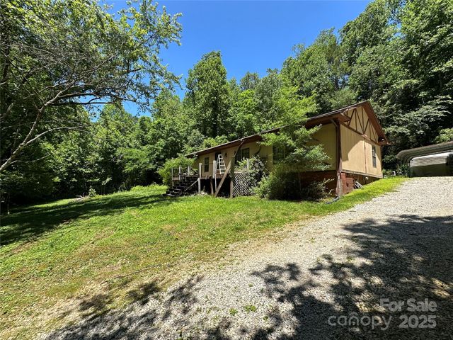 204 Long Street, Marion, NC 28752