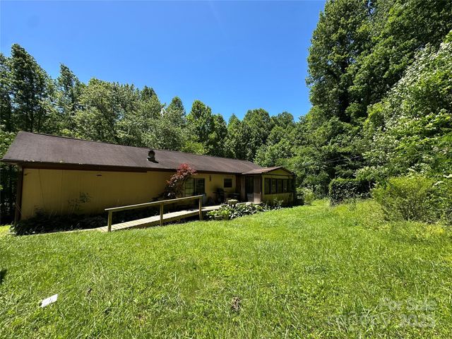 204 Long Street, Marion, NC 28752
