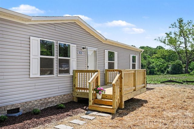 9526 Caycee Drive, Davidson, NC 28036