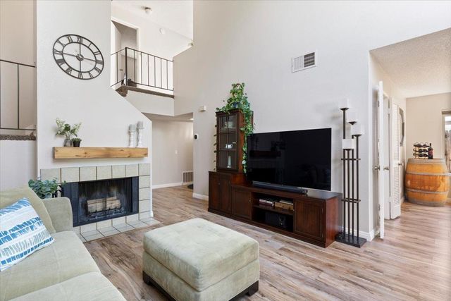 143 Swale Ct, Sacramento, CA 95834