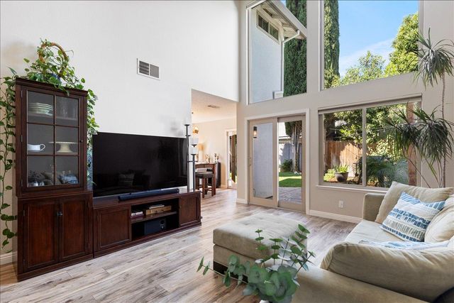 143 Swale Ct, Sacramento, CA 95834