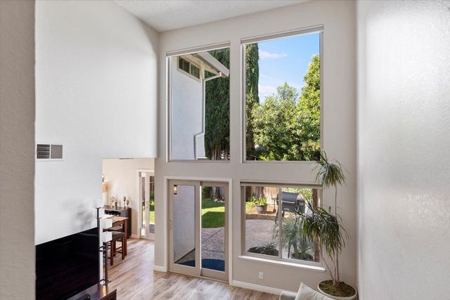 143 Swale Ct, Sacramento, CA 95834