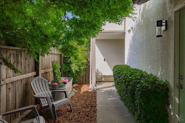 143 Swale Ct, Sacramento, CA 95834