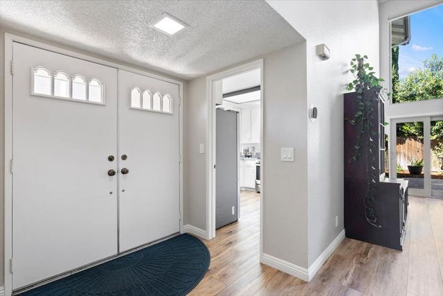 143 Swale Ct, Sacramento, CA 95834