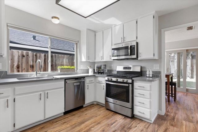 143 Swale Ct, Sacramento, CA 95834