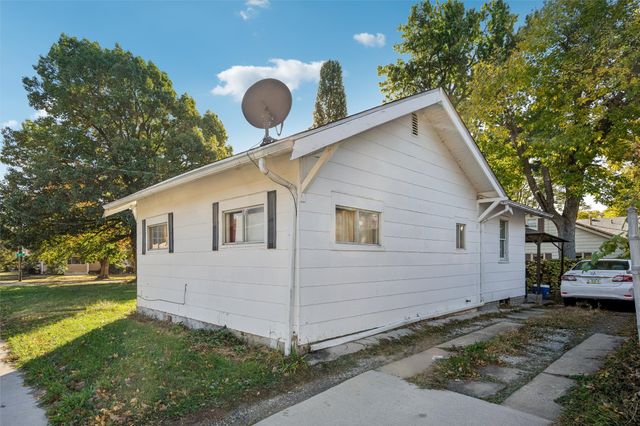 1828 46th Street, Des Moines, IA 50310