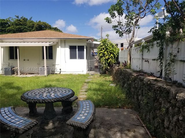 1240 SW 22nd Ter 1, Miami, FL 33145